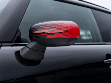Mini John Cooper Works - Na lodzie i śniegu